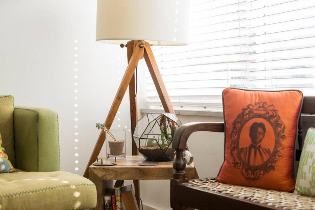 World Travellers Eclectic Apartment เคปทาวน์ ภายนอก รูปภาพ